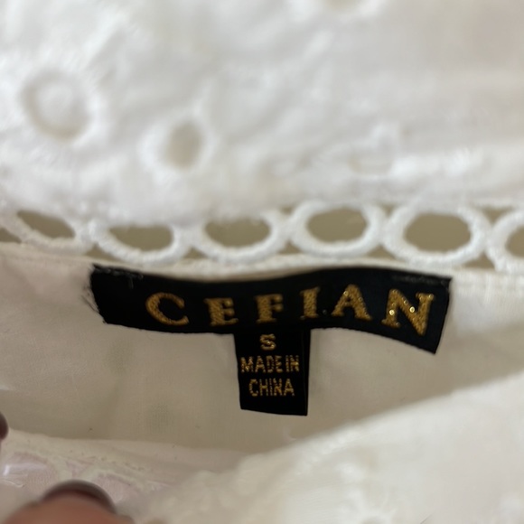 A beautiful 2 piece set Small. The top is a bra top and a high-low skirt. - Picture 6 of 6